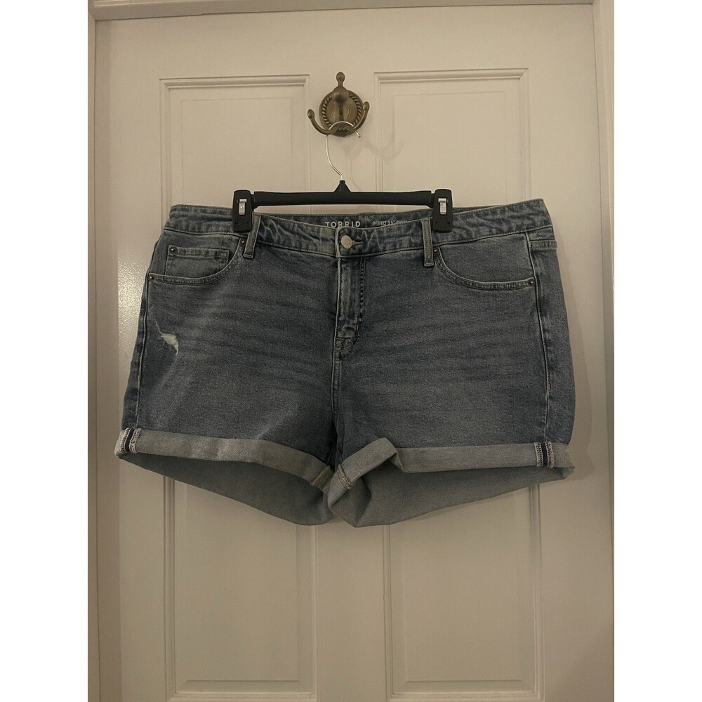 Torrid Womens Perfect 3.5 Short Daytona Classic Blue Denim Jean Shorts Size 18